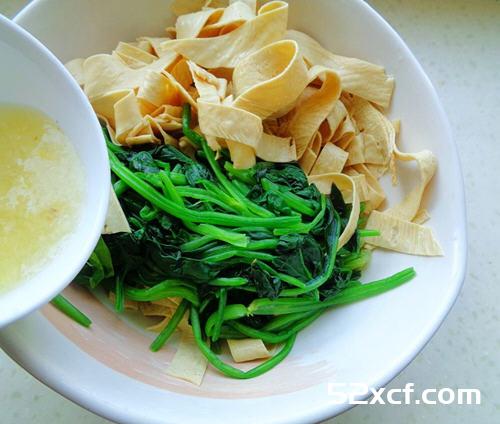 豆油皮凉拌菠菜的做法