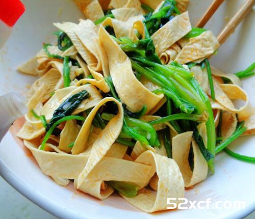 豆油皮凉拌菠菜的做法