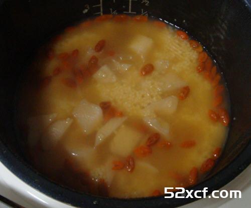 山药枸杞小米粥电饭煲