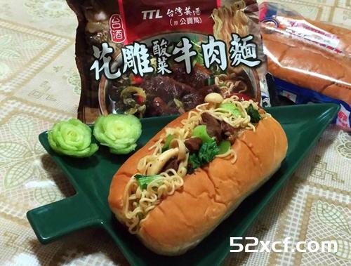 台酒泡面大亨堡的做法