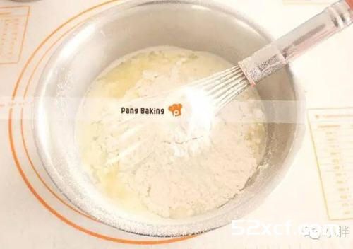 草莓千层盒子的做法