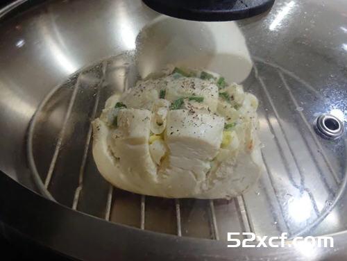 炒菜锅做葱花烤馒头的