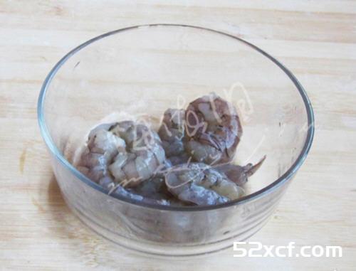 剩米饭做番虾锅巴