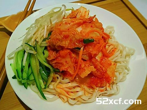 泡菜凉面的做法