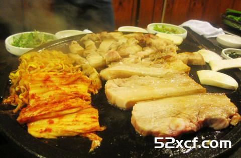 韩国济州烤黑猪肉等特色小吃欣赏