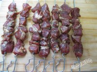 烤猪肉串的腌制方法