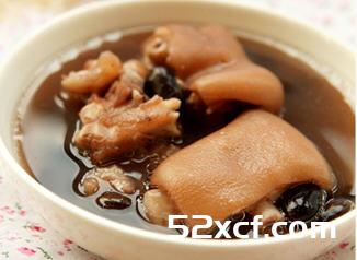 猪蹄黑豆汤的做法