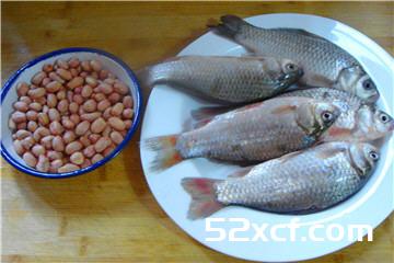 酥鳞小鲫鱼的做法
