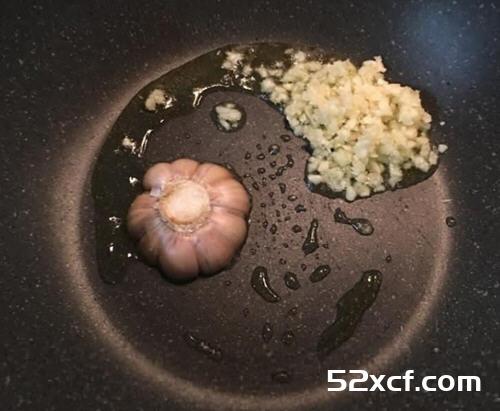 蒜头炒饭的做法
