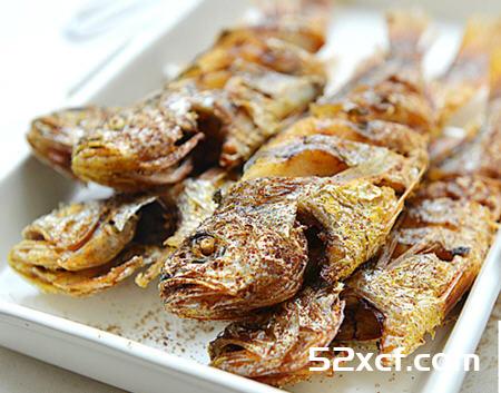 酥炸五香黄花鱼的做法