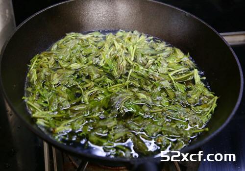 香椿炒豆干的做法