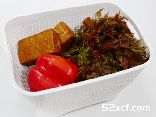 香椿炒豆干的做法