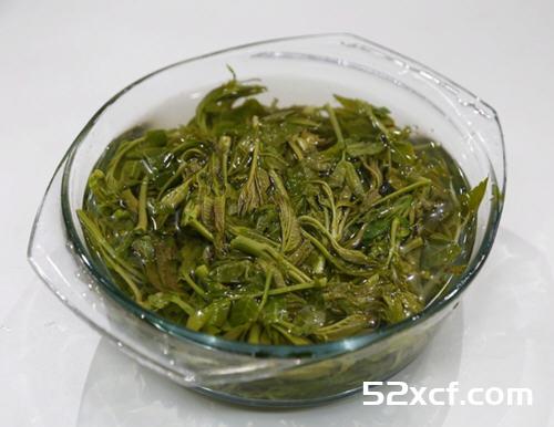 香椿炒豆干的做法