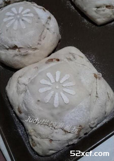 酒酿桂圆核桃面包的