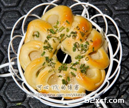 香葱肠花包的做法