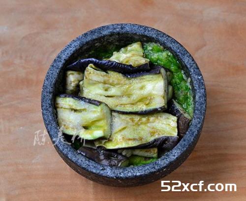 擂椒茄子泥的家常做法