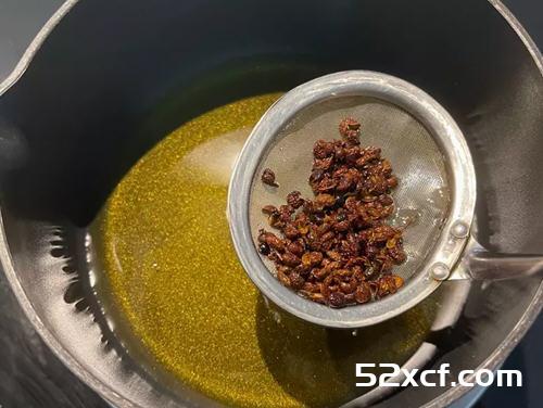 椒麻皮蛋豆腐的做法