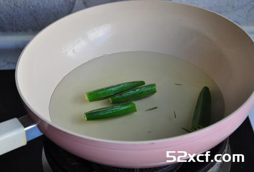秋葵厚蛋烧的家常做法