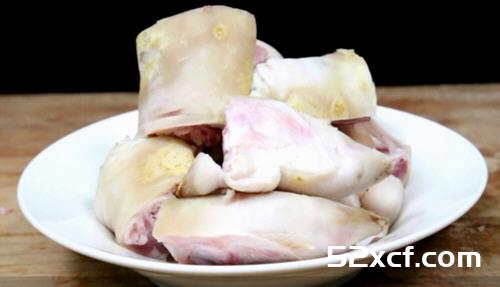 绿豆小笋煲猪脚的做法