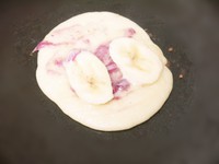 夹心香蕉煎饼的做法