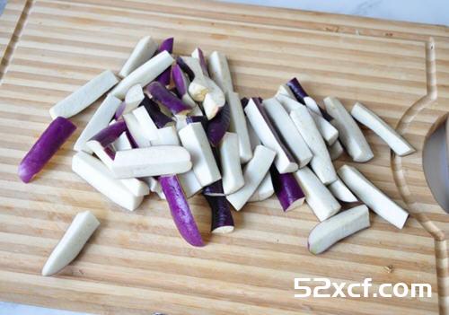茄子先炸后炒的做法