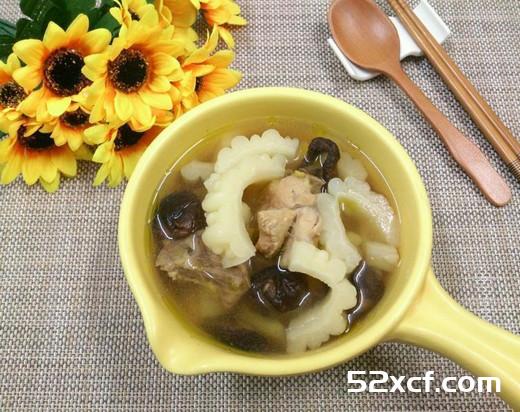 苦瓜香菇鸡汤电锅版做法
