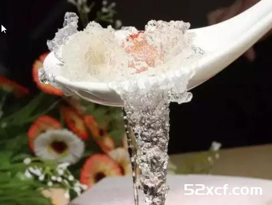 桃胶雪燕皂角米做法