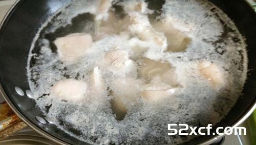 萝卜红枣炖羊肉的做法