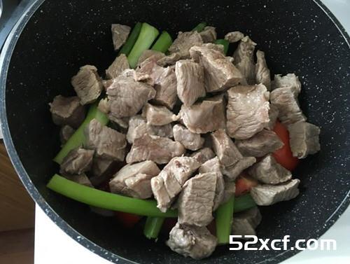 番茄牛肉面疙瘩的做法