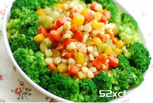 西兰花彩蔬丁的做法教
