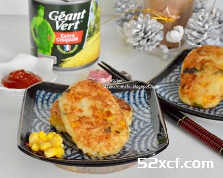 金黄玉米土豆饼的做法