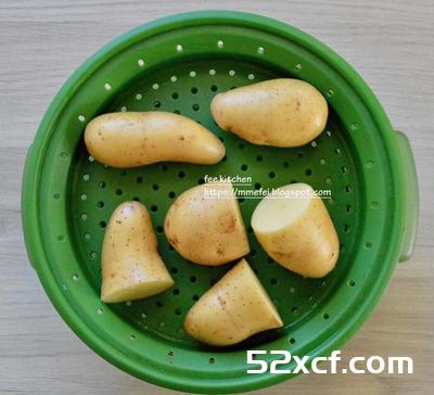 金黄玉米土豆饼的做法