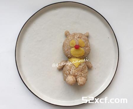 肉酱小熊饭团的做法
