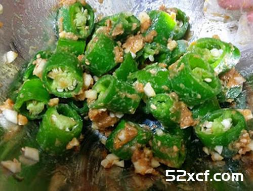 凉拌大酱辣椒的做法