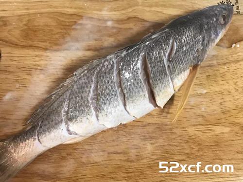 糖醋三牙鱼的做法