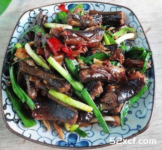 青蒜炒黄鳝的做法