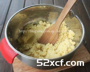抹茶绿豆冰皮月饼的做法