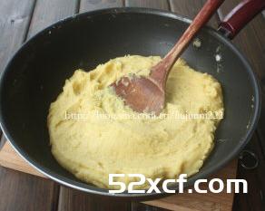 抹茶绿豆冰皮月饼的做法