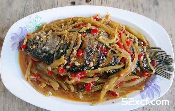 剁椒酸瓜鱼的做法