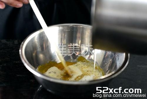 焦糖布蕾配莓果的做法