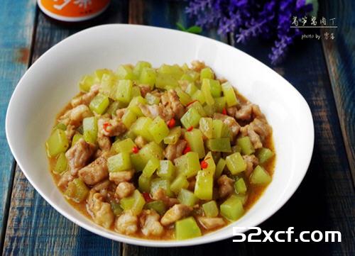 莴笋酱肉丁的做法