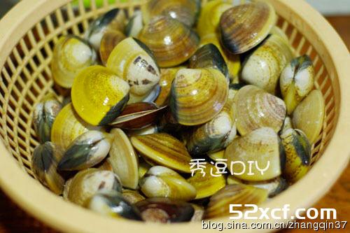蒜薹炒蛤蜊的做法