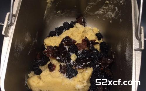 西梅蓝莓饼干的做法