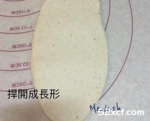 胚芽德式脆肠面包的做法
