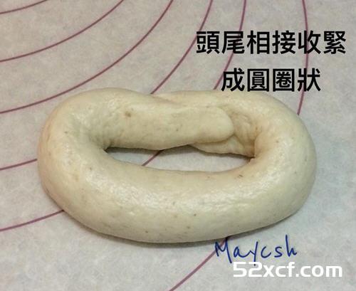 胚芽德式脆肠面包的做法