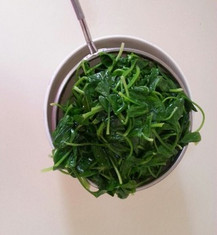 麻酱菠菜墩的做法