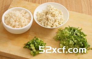 莲藕豆腐肉汉堡的做法