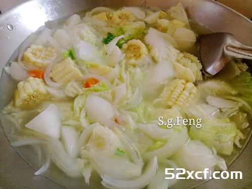 蛤蛎蔬菜豆腐锅的做法