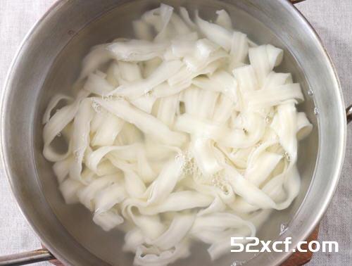 韩式蛤蛎汤面的做法