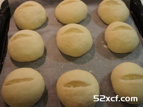超软Q炼乳小餐包的做法